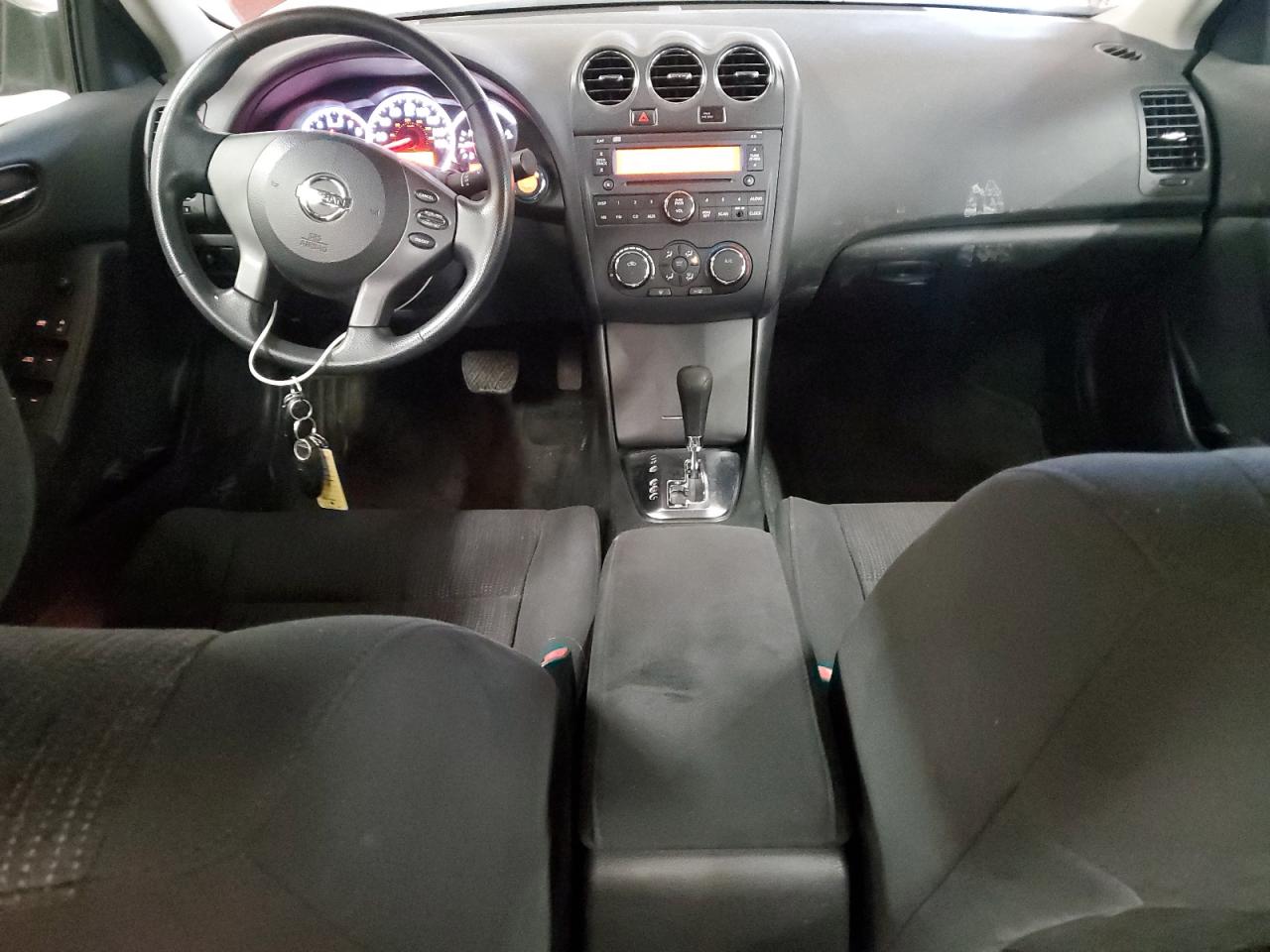 2012 Nissan Altima - Image 8