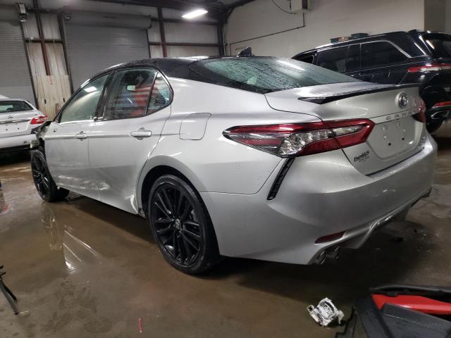  TOYOTA CAMRY 2021 Srebrny