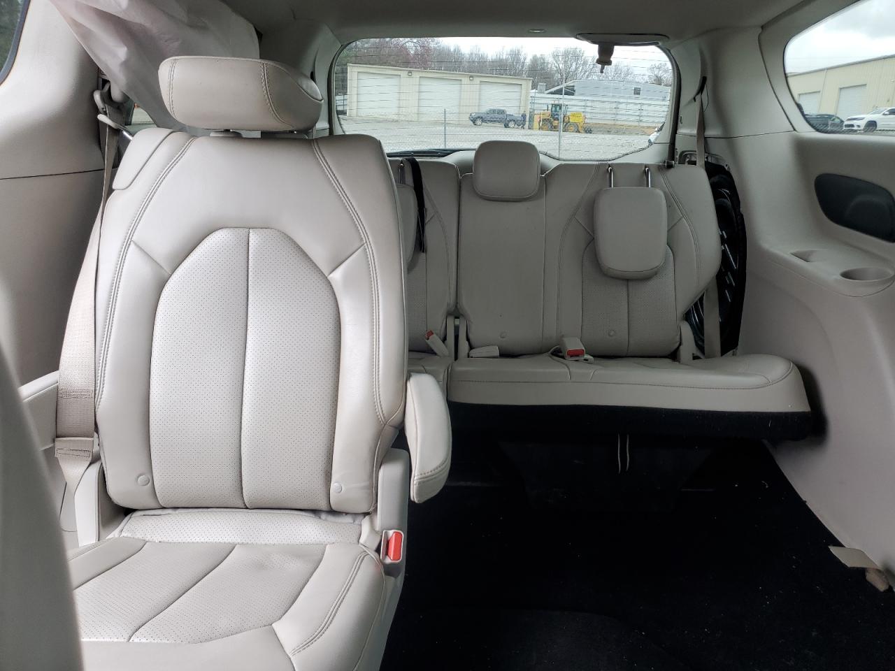 2021 Chrysler Voyager - Image 10