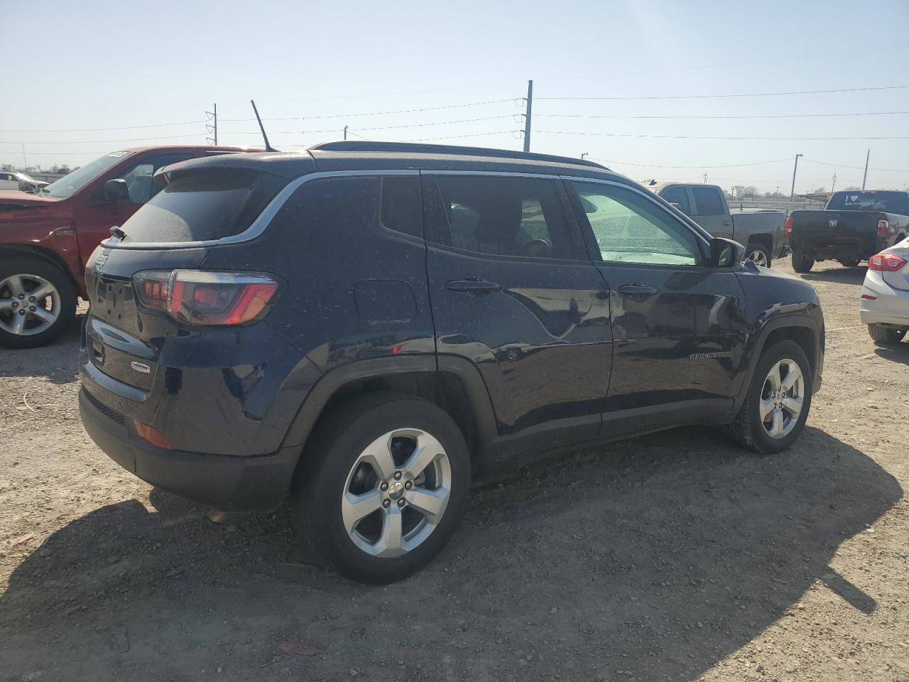 2018 Jeep Compass - Image 3