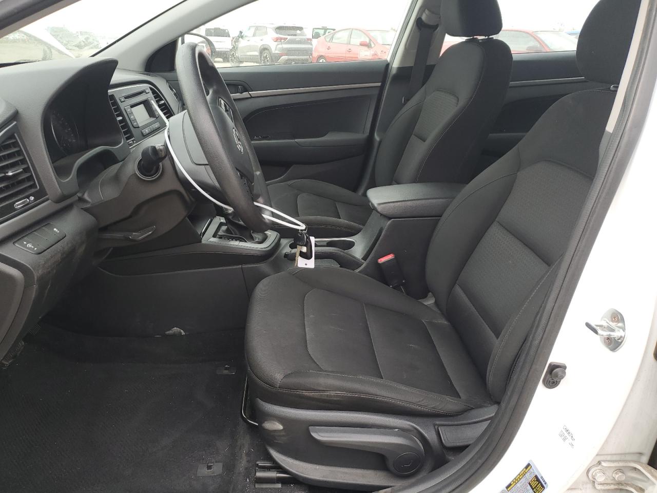 2018 Hyundai Elantra - Image 7