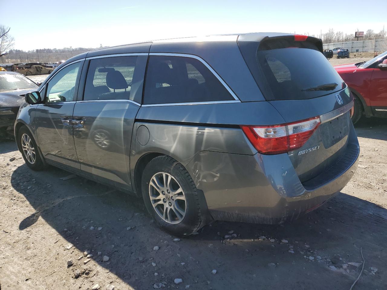 2011 Honda Odyssey - Image 2