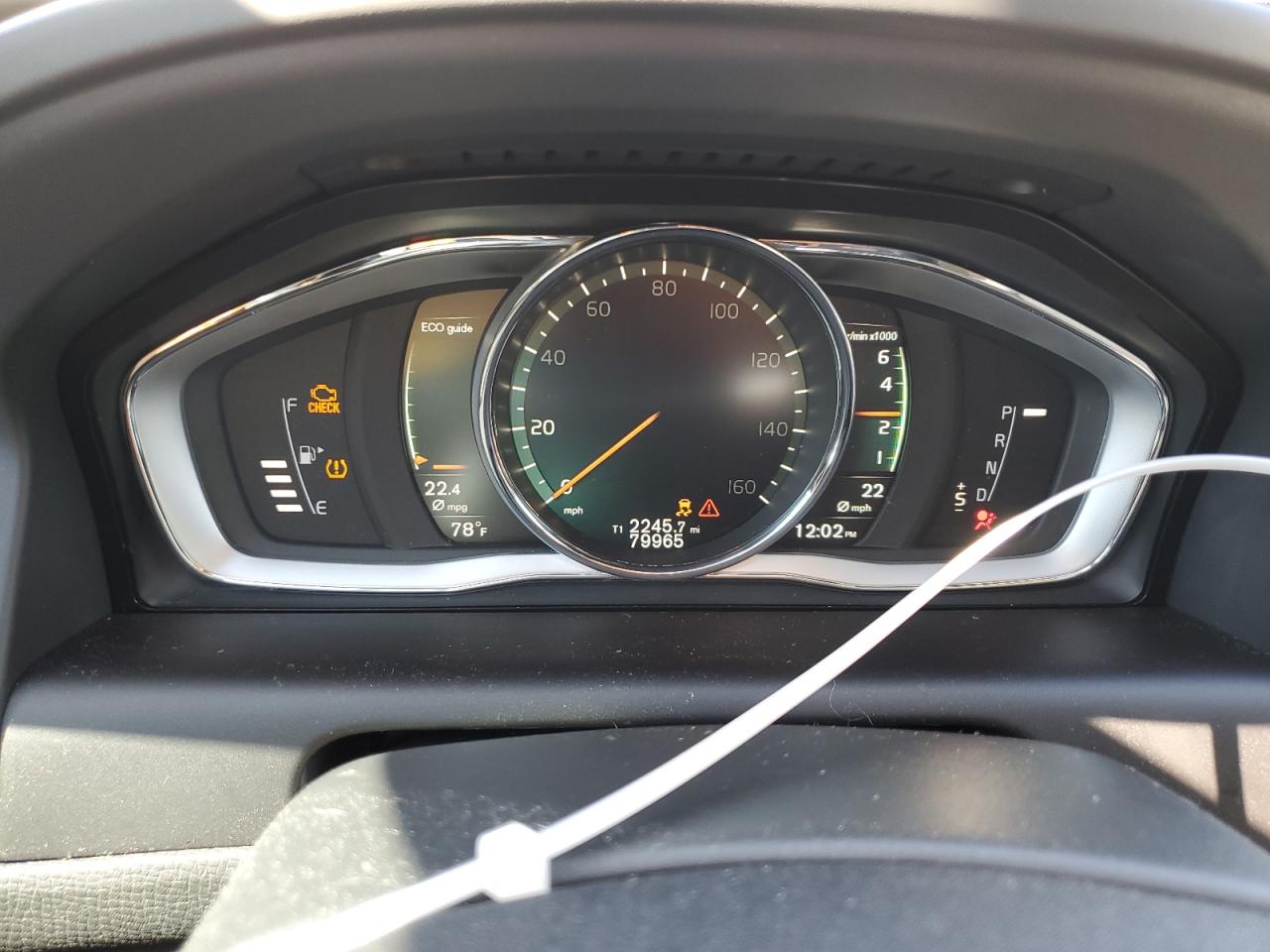 2017 Volvo XC60 - Image 9