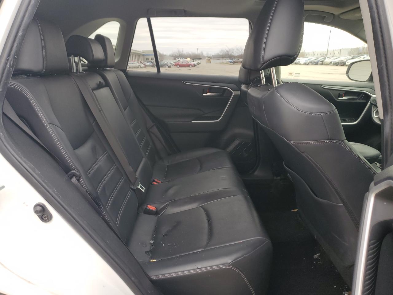 2019 Toyota RAV 4 - Image 11