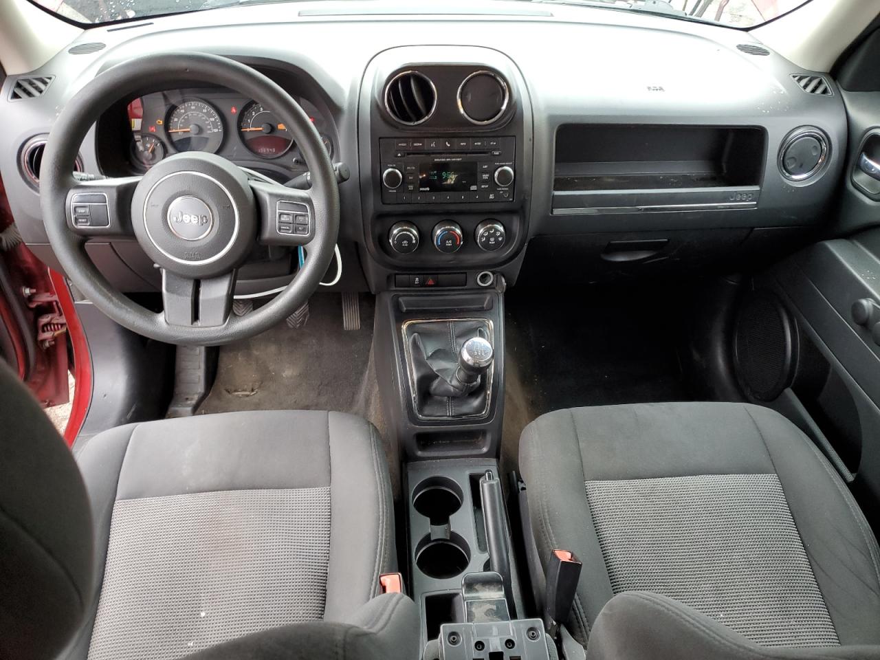 2016 Jeep Liberty (Patriot) - Image 8