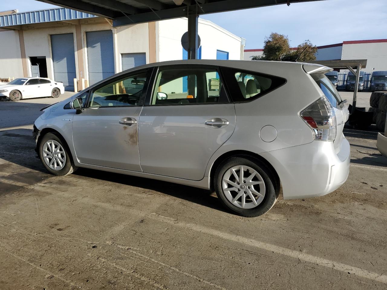 2014 Toyota Prius - Image 2