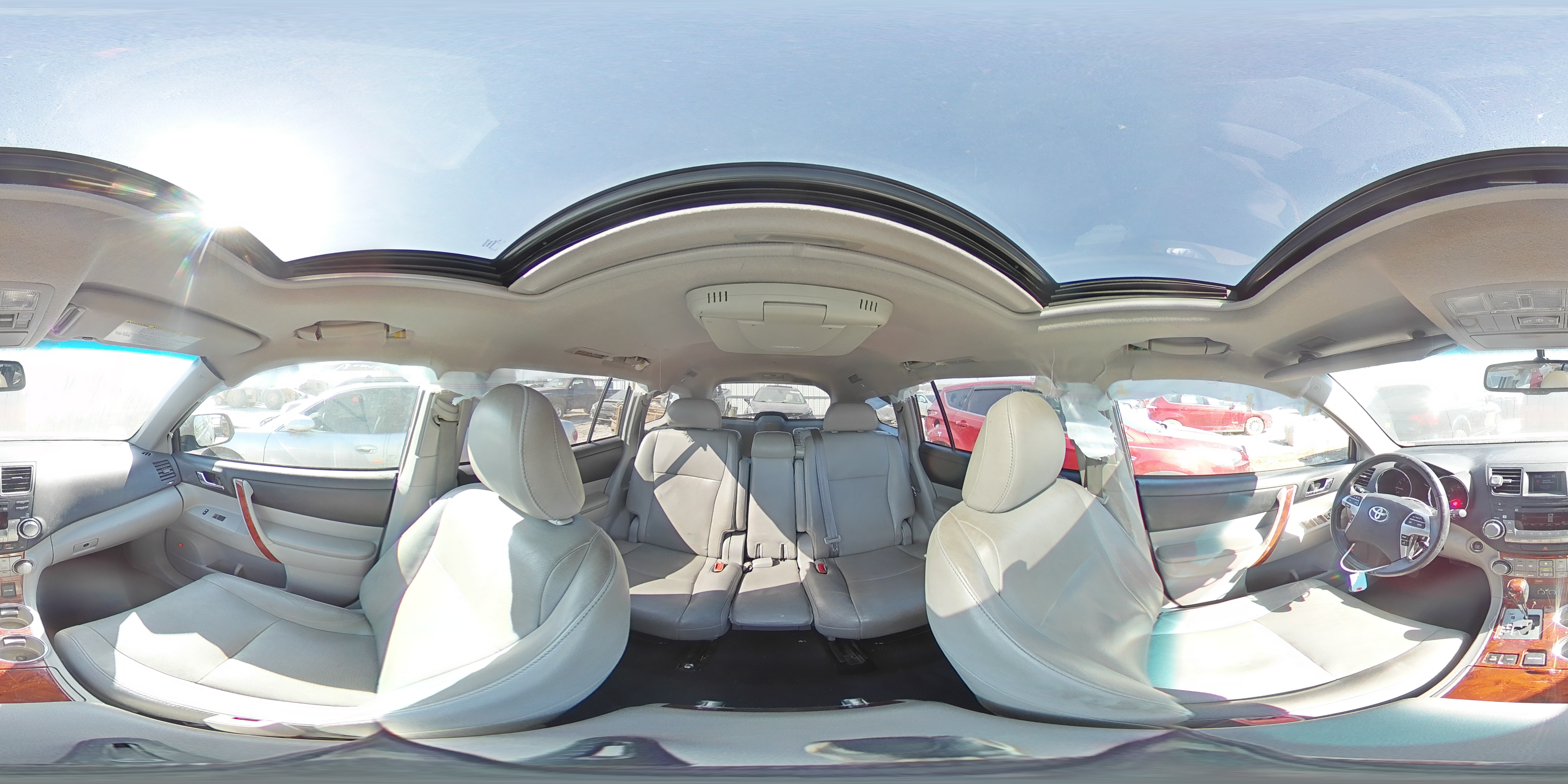 2012 Toyota Highlander - Image 14