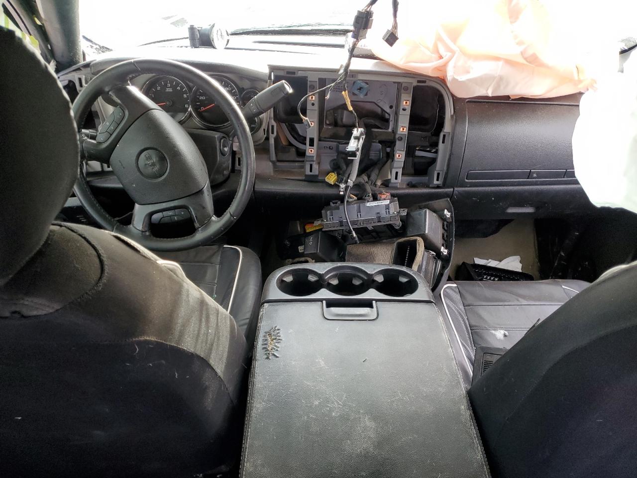 2011 GMC Sierra - Image 8