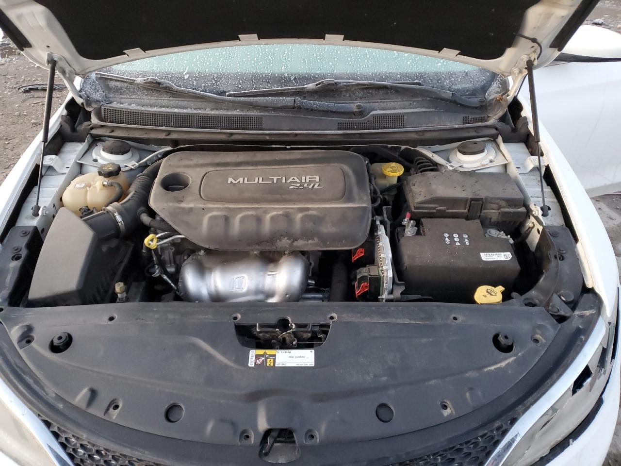 2015 Chrysler 200 - Image 11
