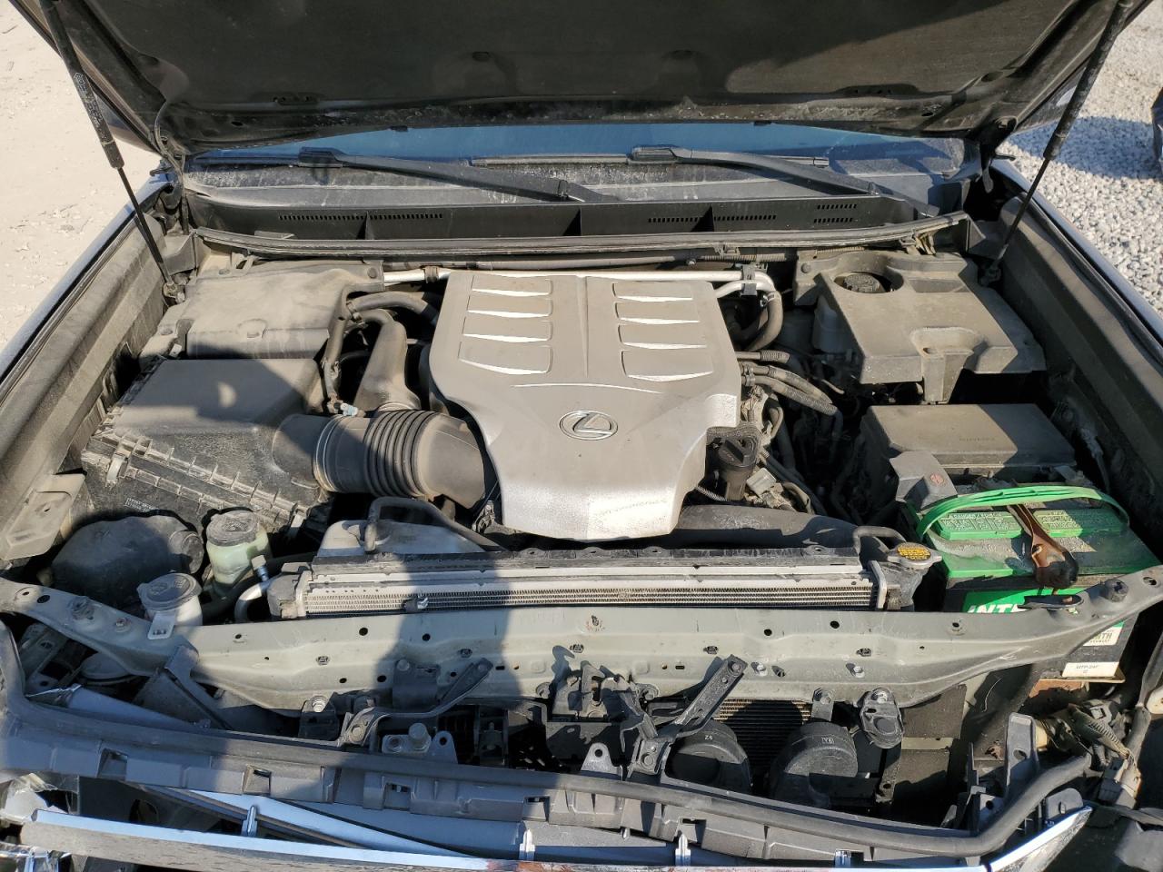 2016 Lexus GX - Image 14