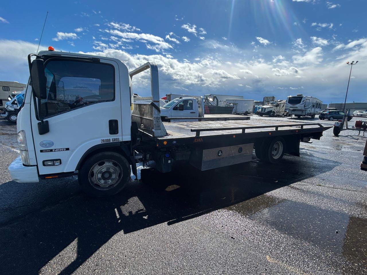 2015 Isuzu Nrr for Sale in Pasco, WA - Minor Dent/Scratches