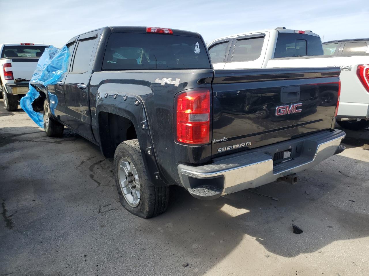 2014 GMC Sierra - Image 2