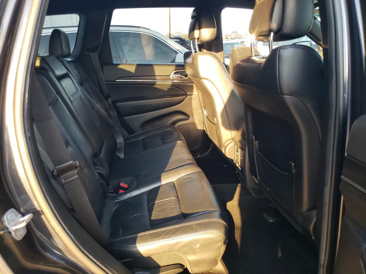 2014 Jeep Grand Cherokee - Image 11