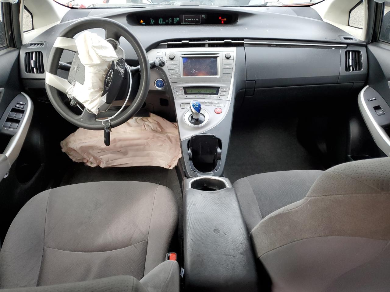 2014 Toyota Prius - Image 8