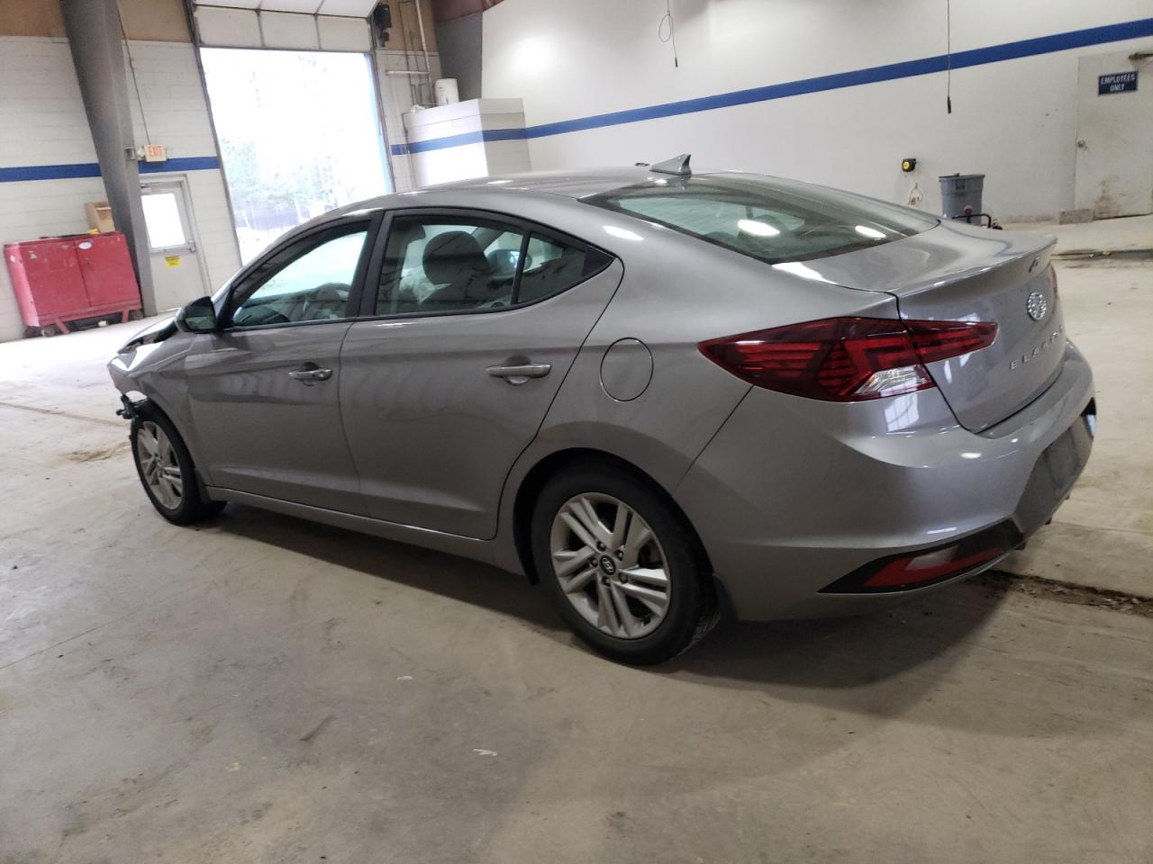 2020 Hyundai Elantra - Image 2