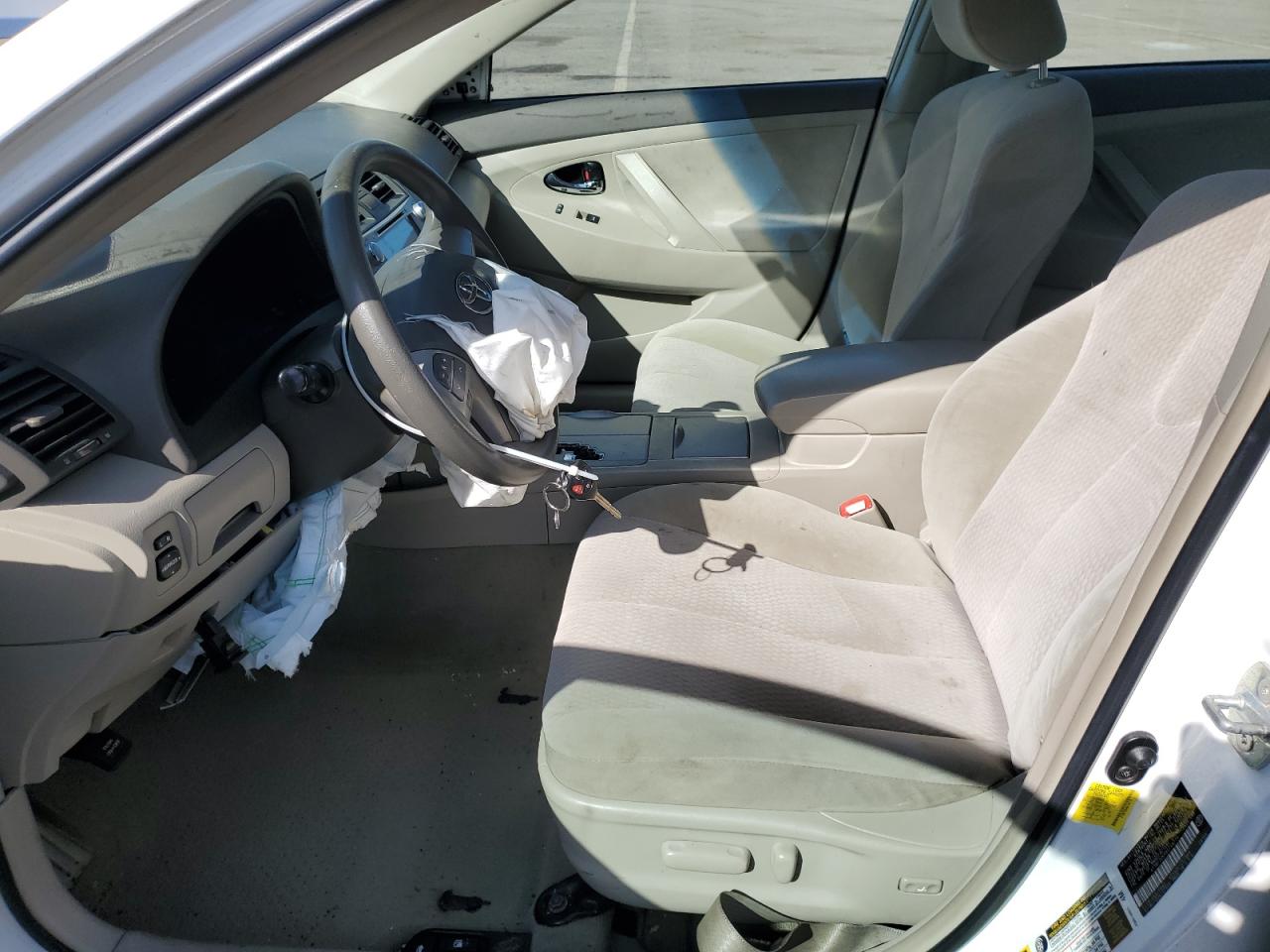 2011 Toyota Camry - Image 7