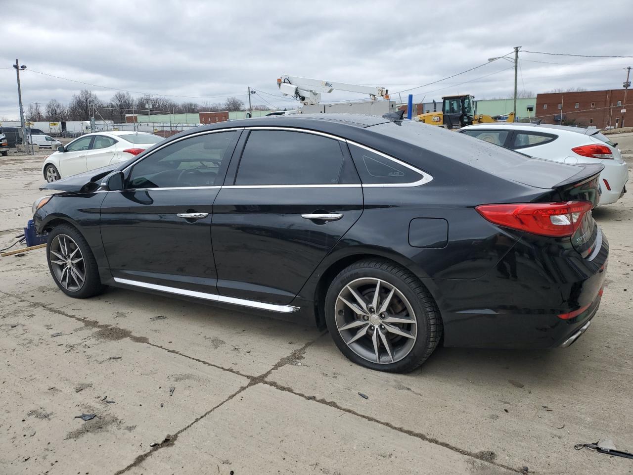 2015 Hyundai Sonata - Image 2