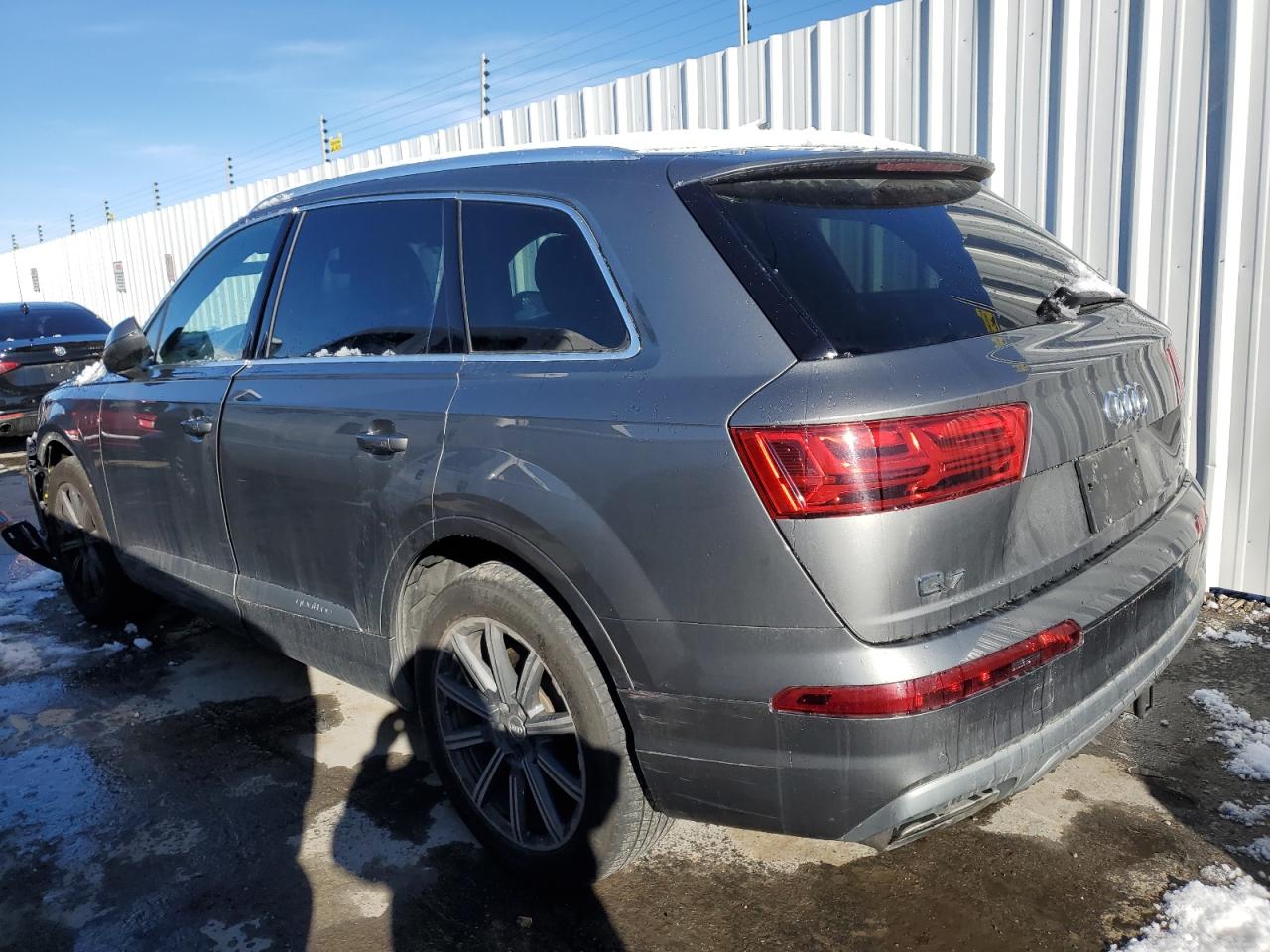 2017 Audi Q7 - Image 2