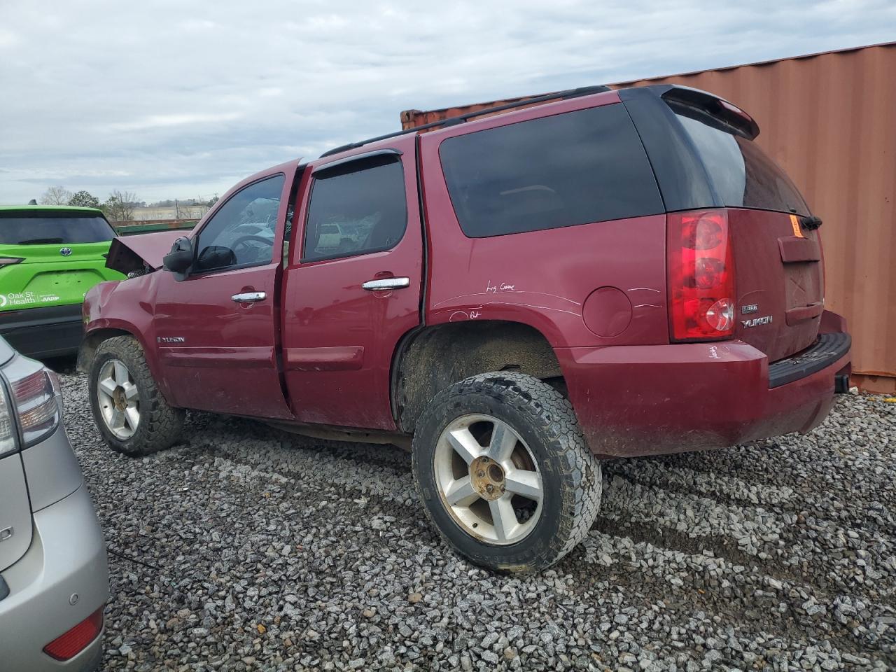 2007 GMC Yukon - Image 2