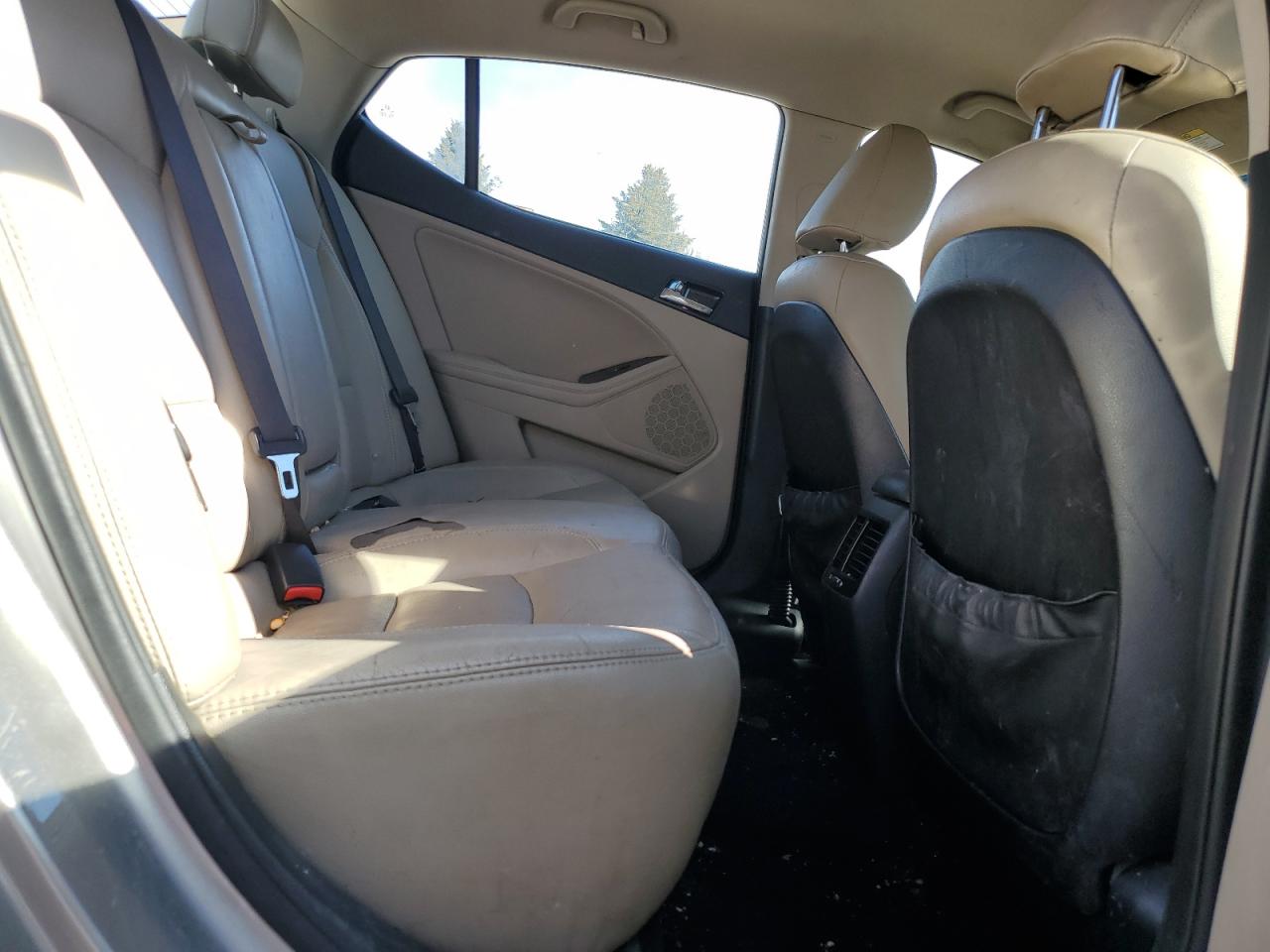 2012 Kia Optima - Image 10