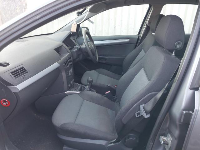 2006 VAUXHALL ASTRA CLUB