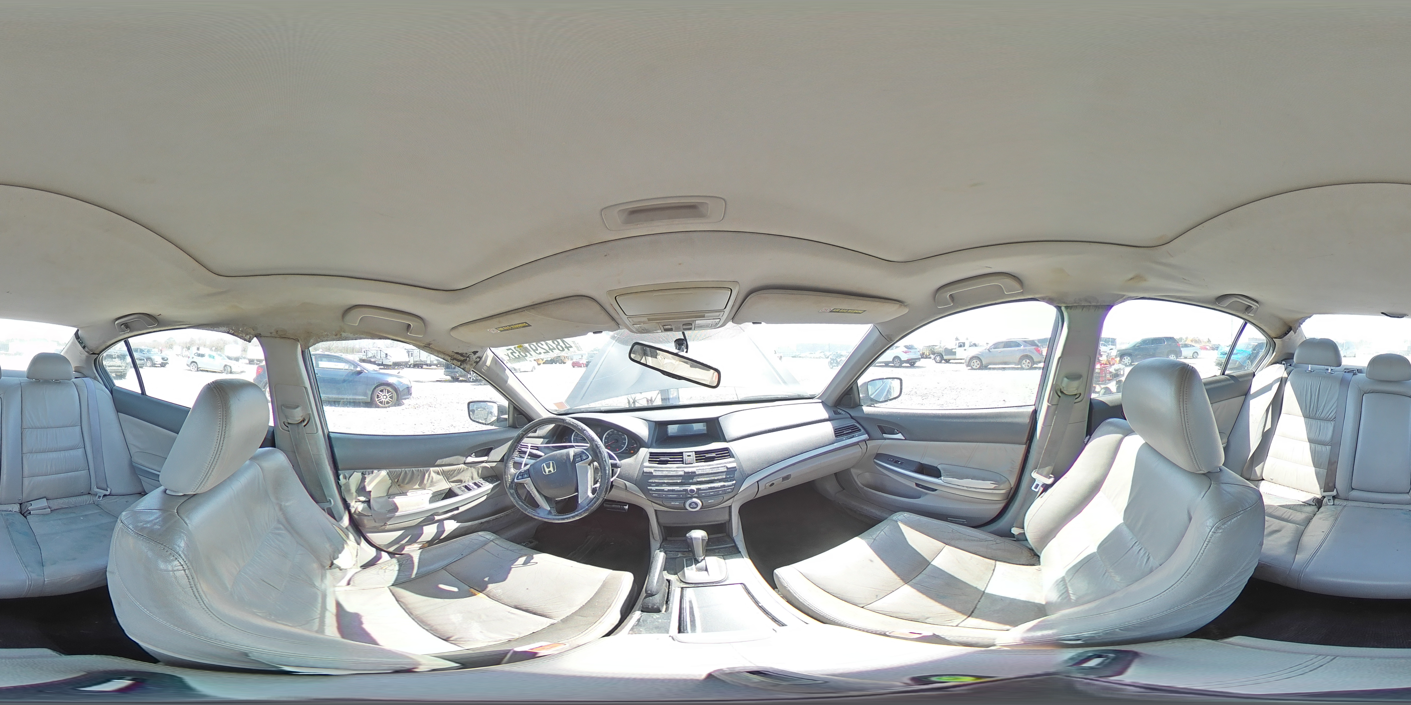 2010 Honda Accord - Image 13