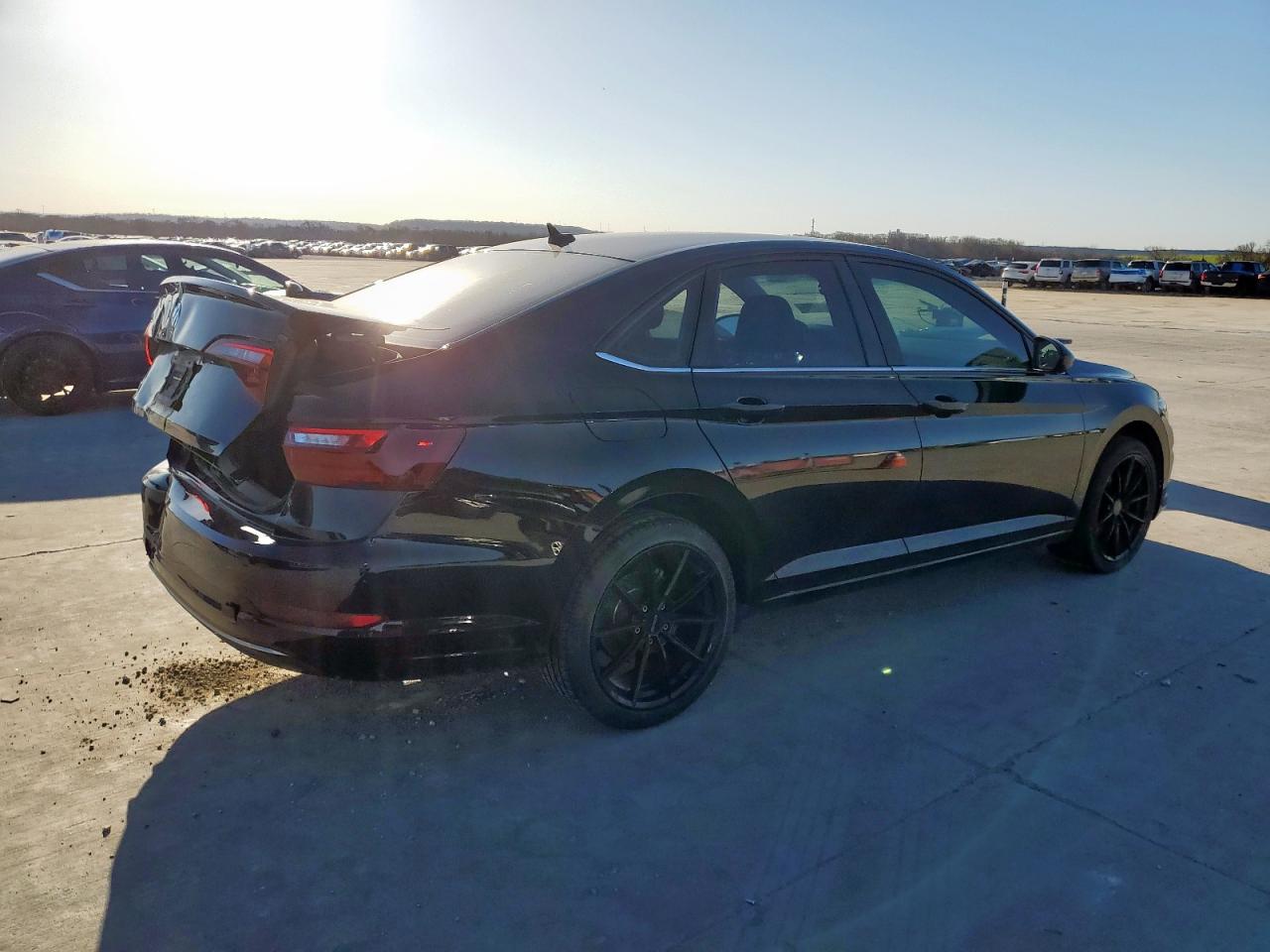 2021 Volkswagen Jetta - Image 3