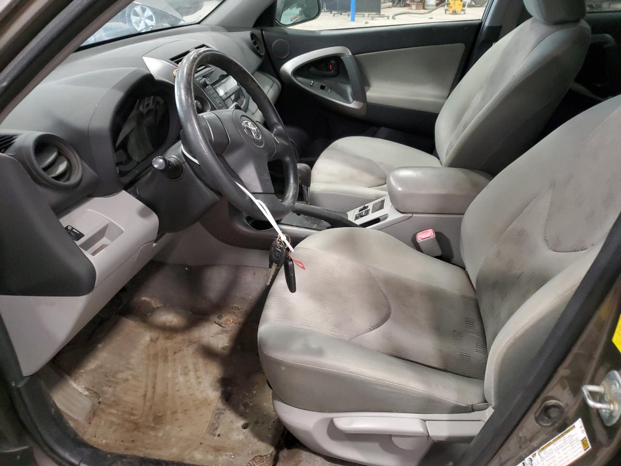 2010 Toyota RAV 4 - Image 7