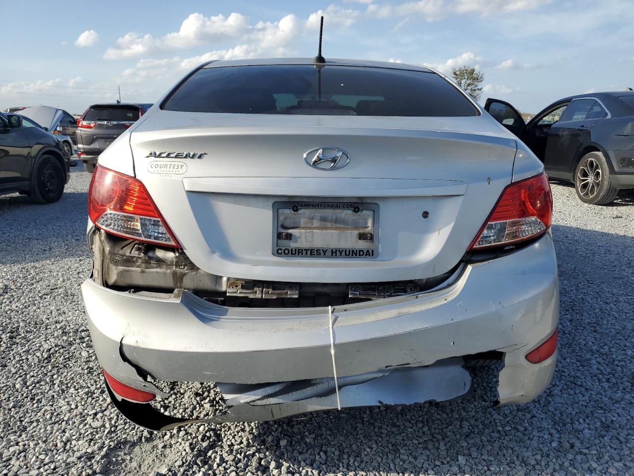 2013 Hyundai Accent - Image 6