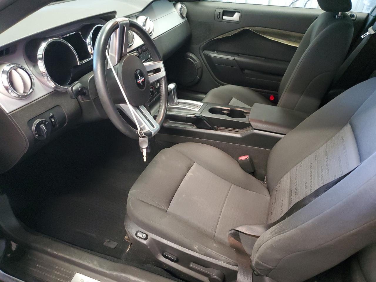 2008 Ford Mustang - Image 7
