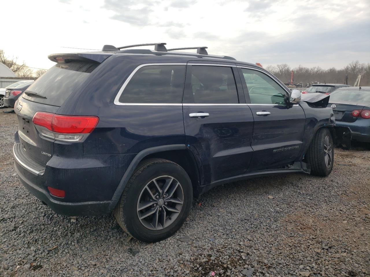 2017 Jeep Grand Cherokee - Image 3