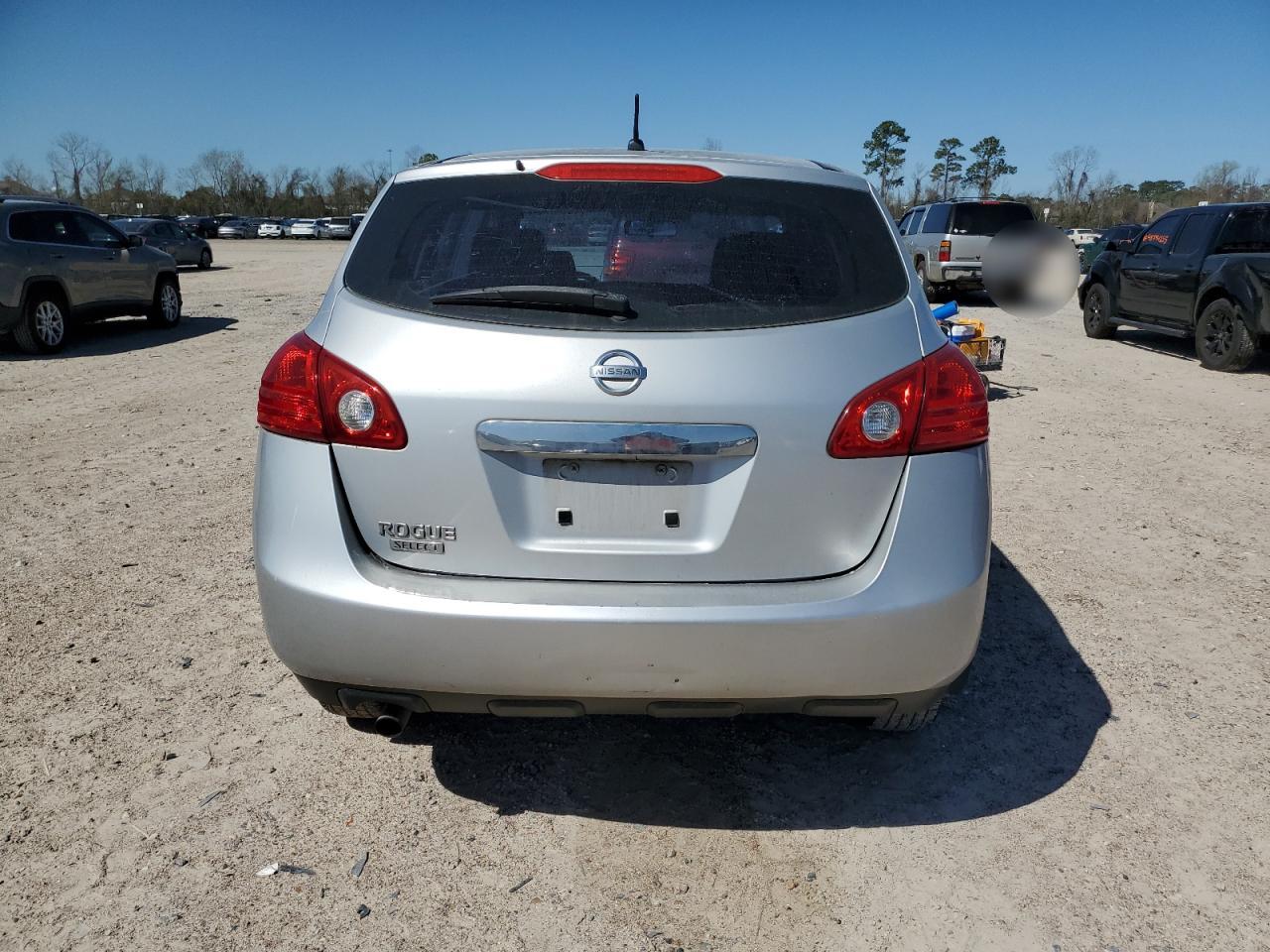 2014 Nissan Rogue - Image 6