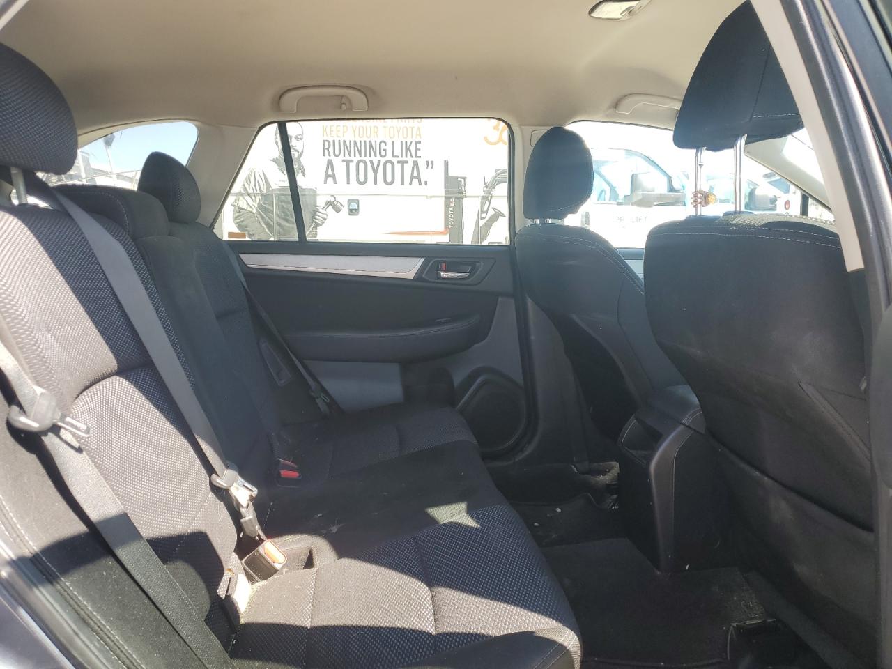 2015 Subaru Outback - Image 11