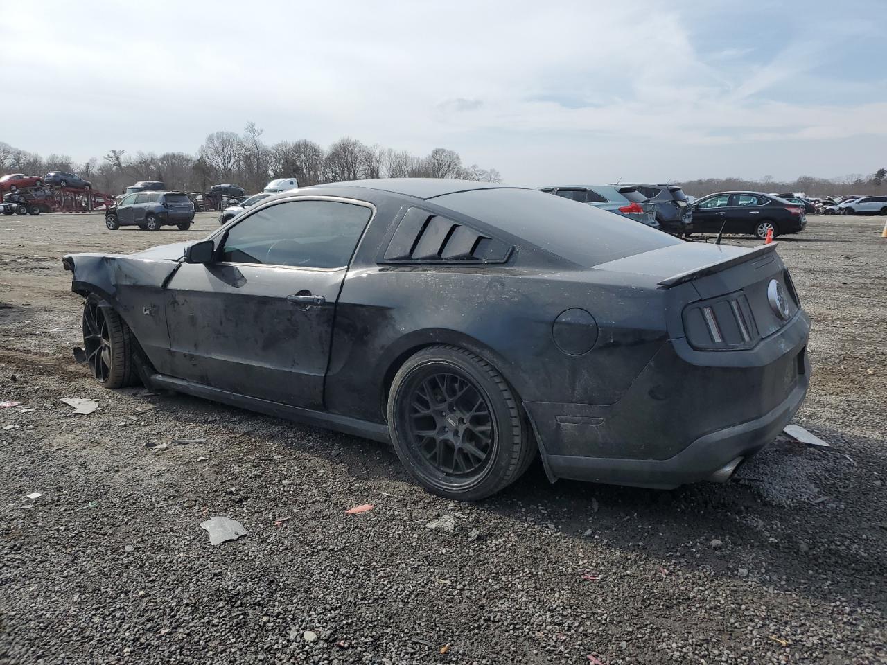 2010 Ford Mustang - Image 2