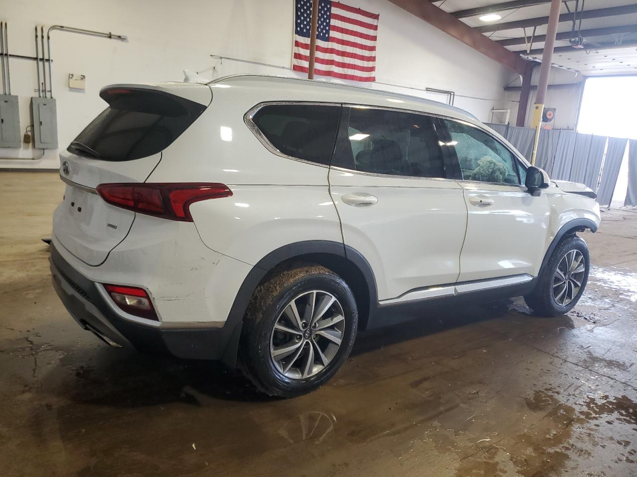 2020 Hyundai Santa Fe - Image 3