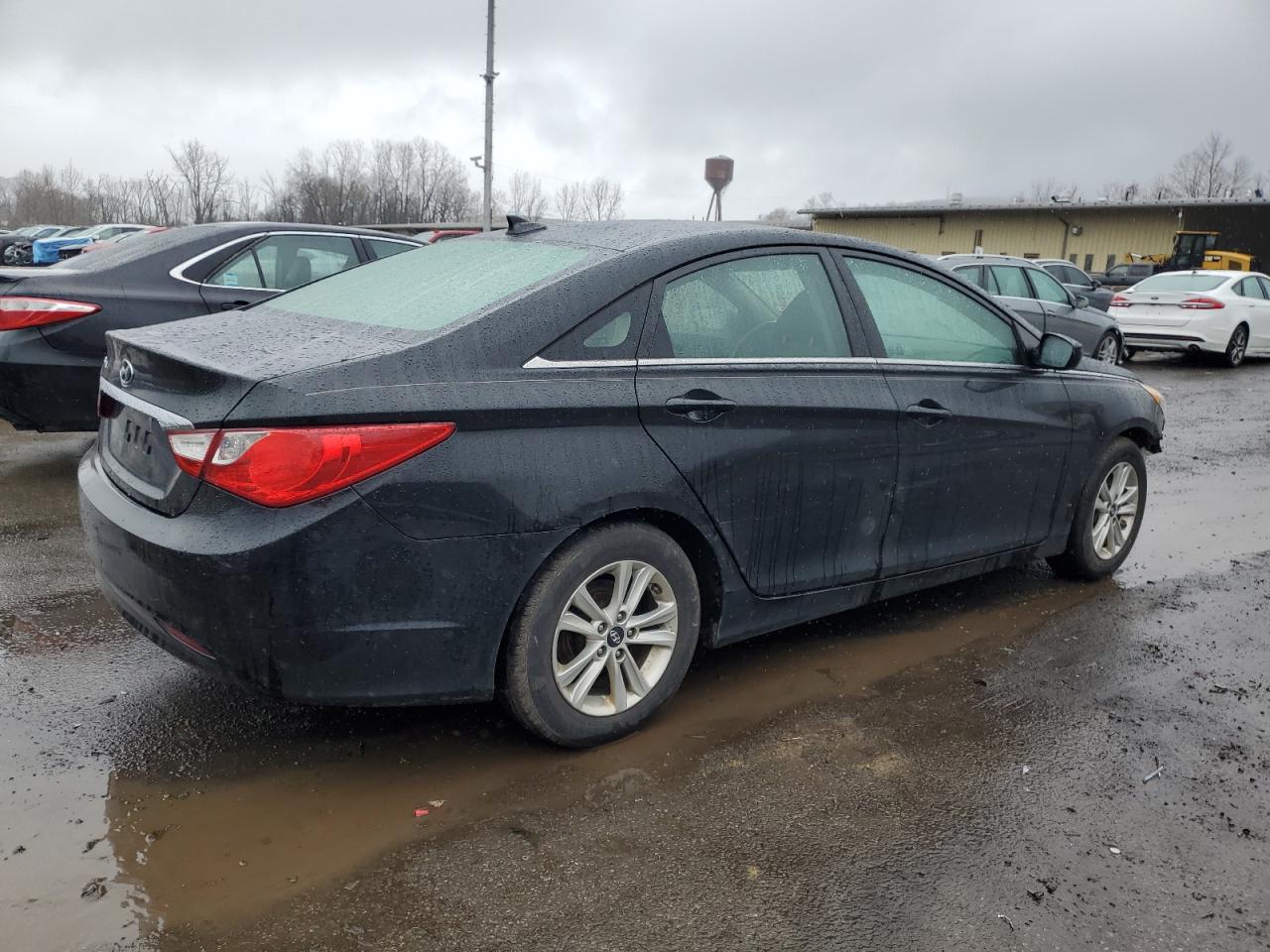 2013 Hyundai Sonata - Image 3