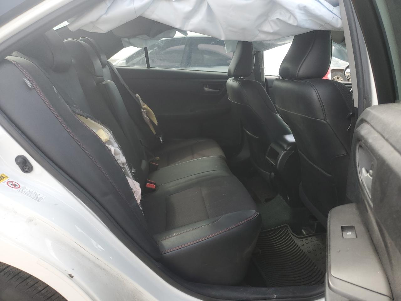 2017 Toyota Camry - Image 10