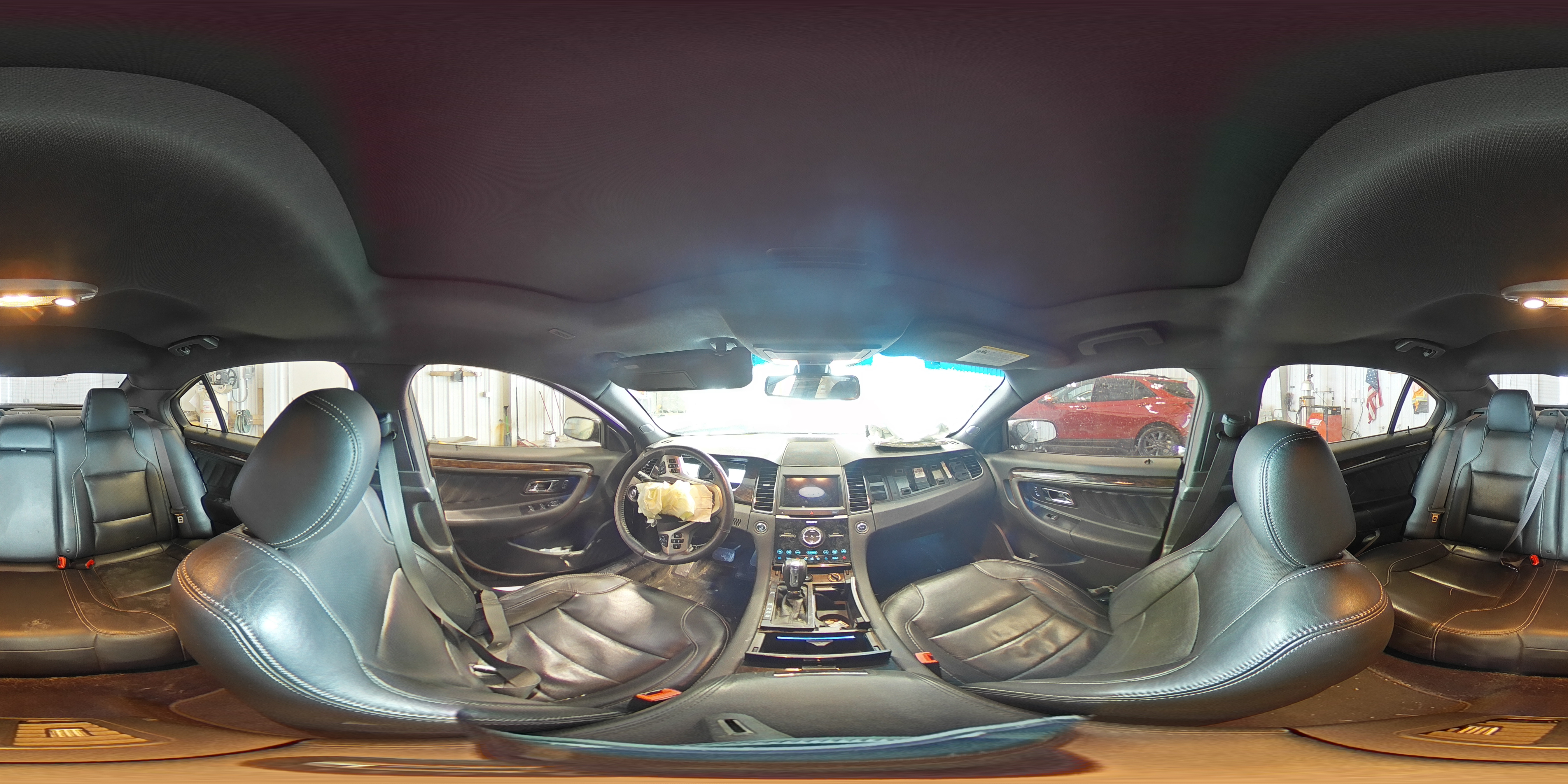 2017 Ford Taurus - Image 14