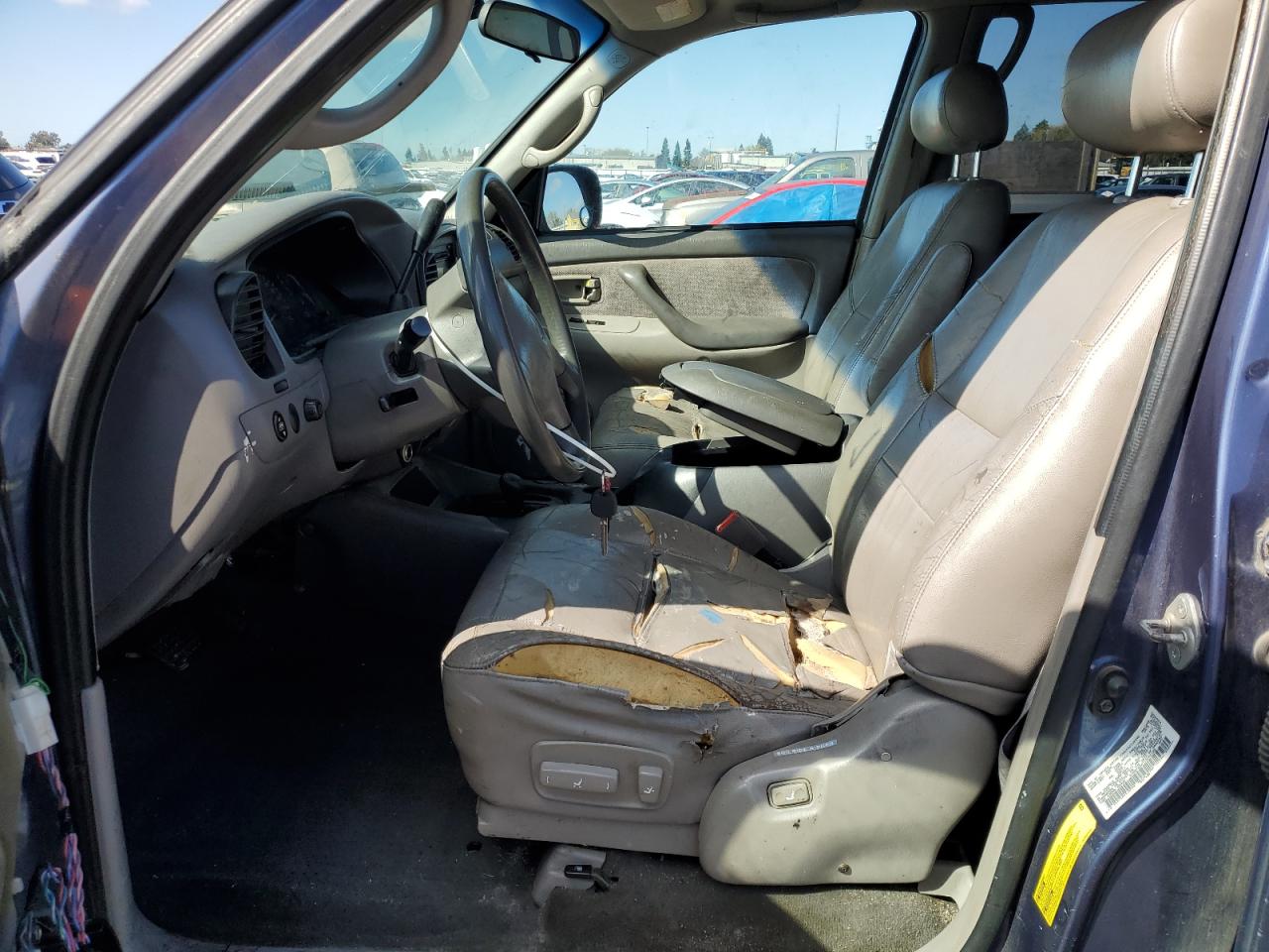 2001 Toyota Sequoia - Image 7