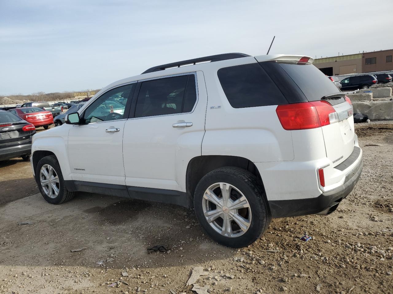 2016 GMC Terrain - Image 2