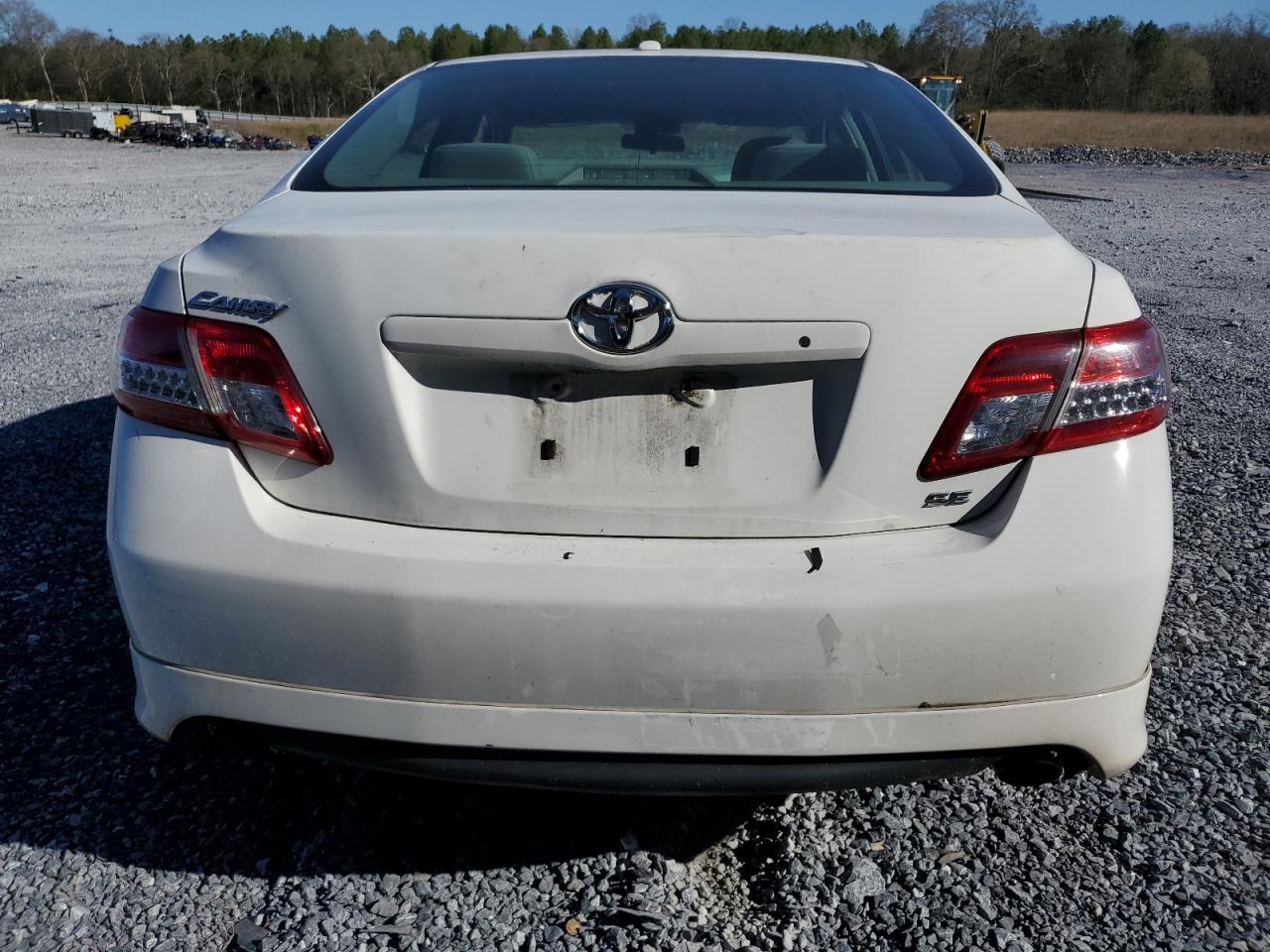 2011 Toyota Camry - Image 6