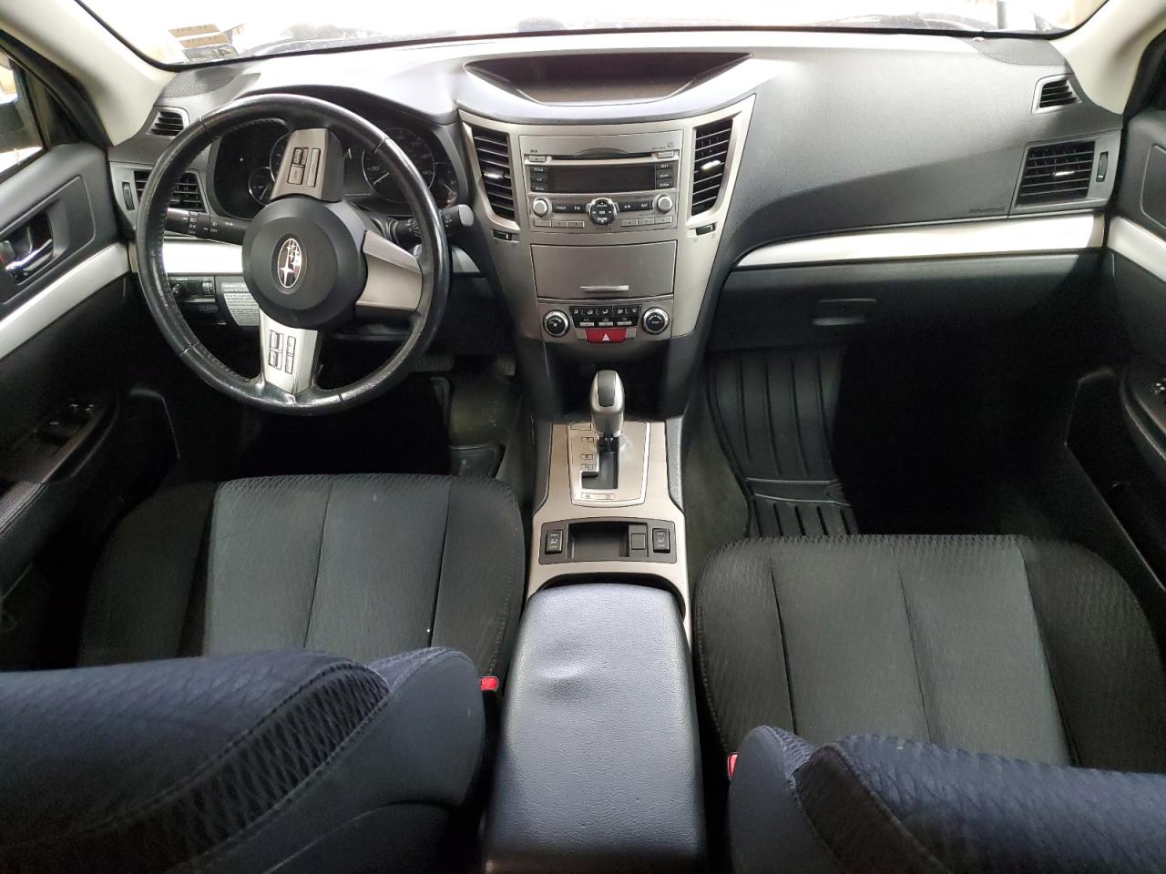 2011 Subaru Outback - Image 8