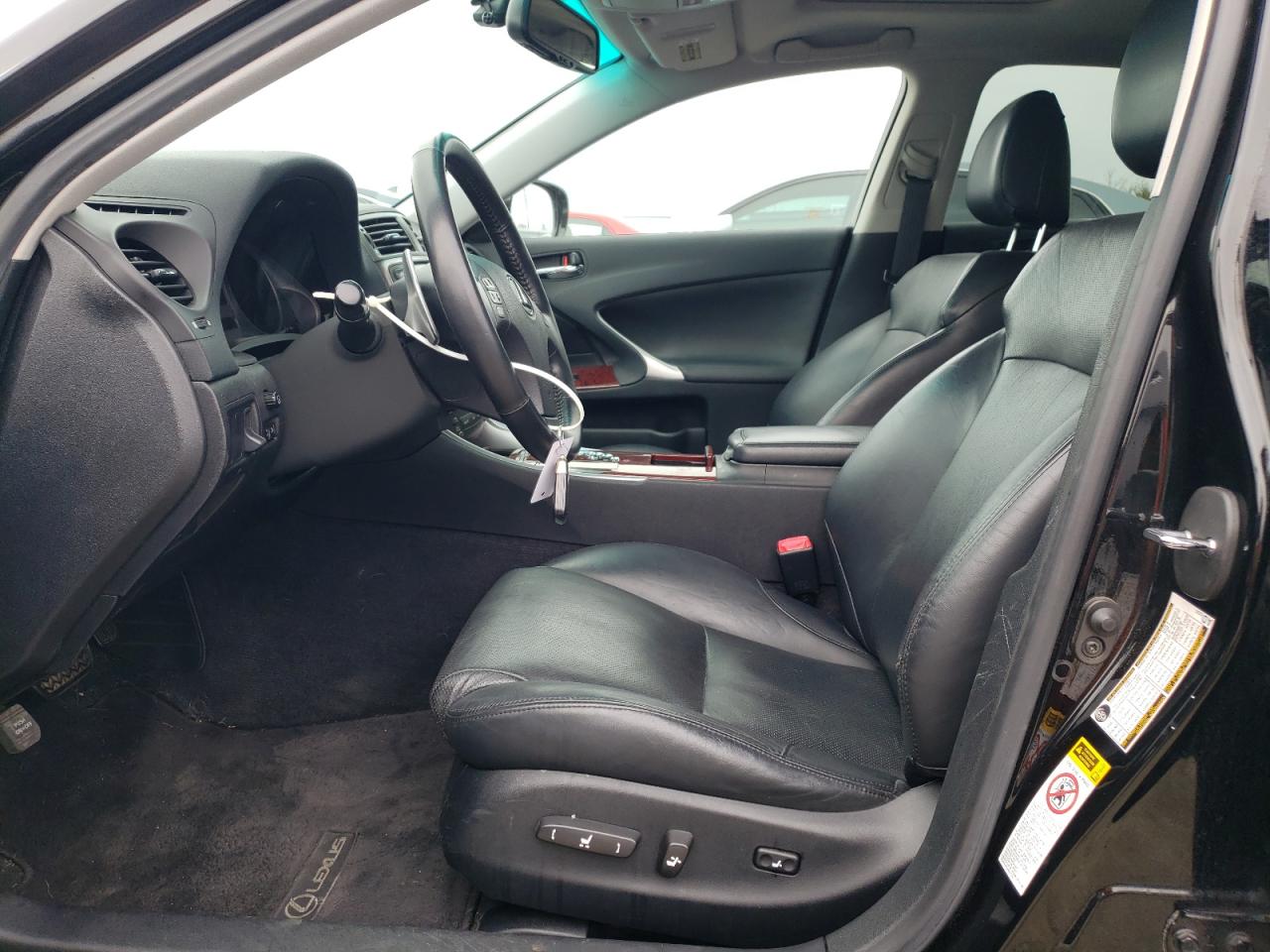 2008 Lexus IS - Image 7