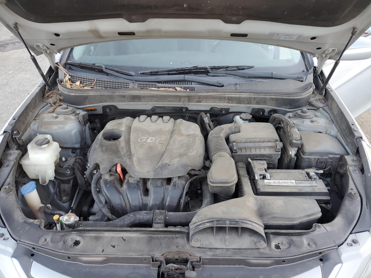 2014 Hyundai Sonata - Image 11