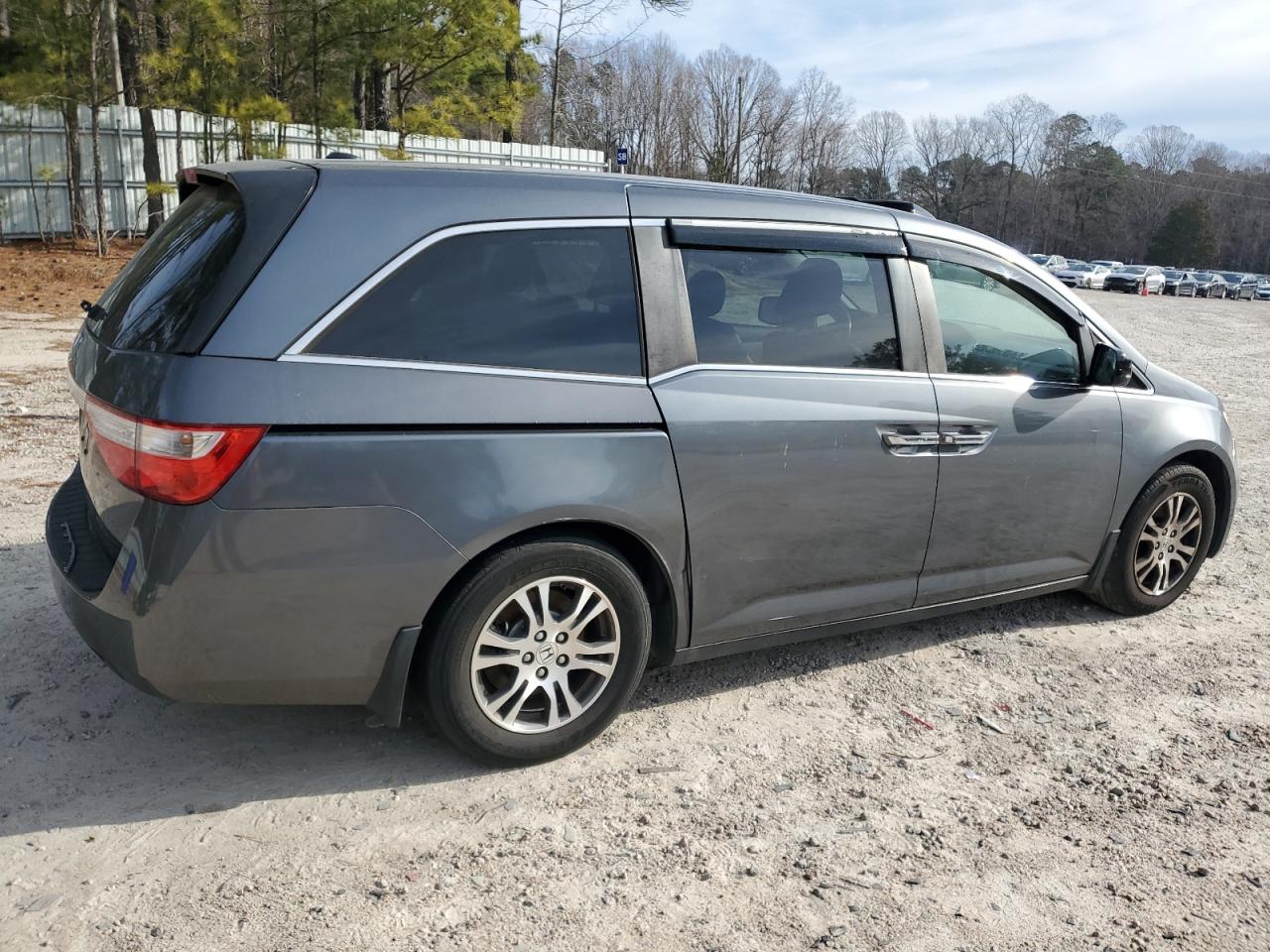 2011 Honda Odyssey - Image 3