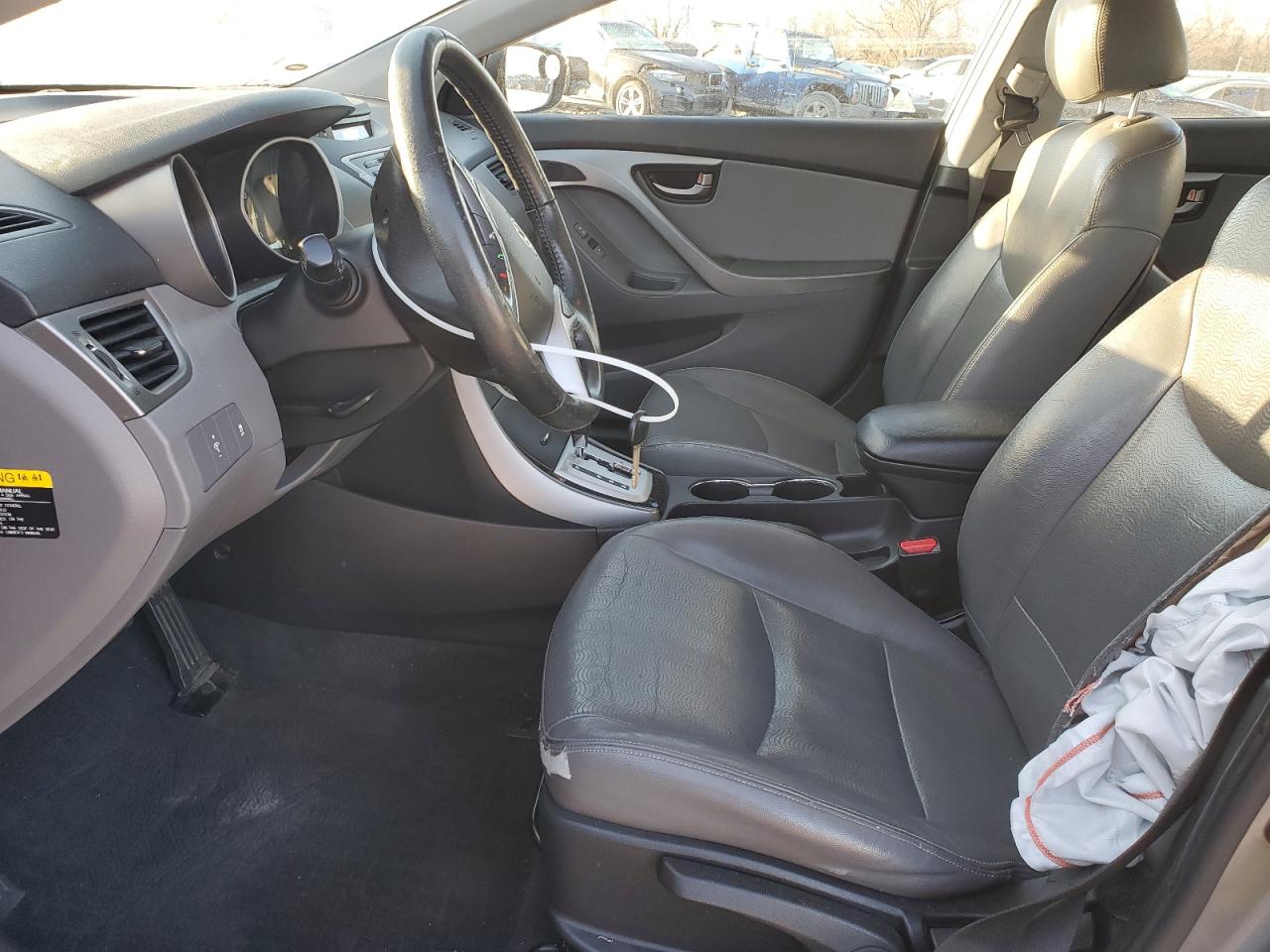 2011 Hyundai Elantra - Image 7