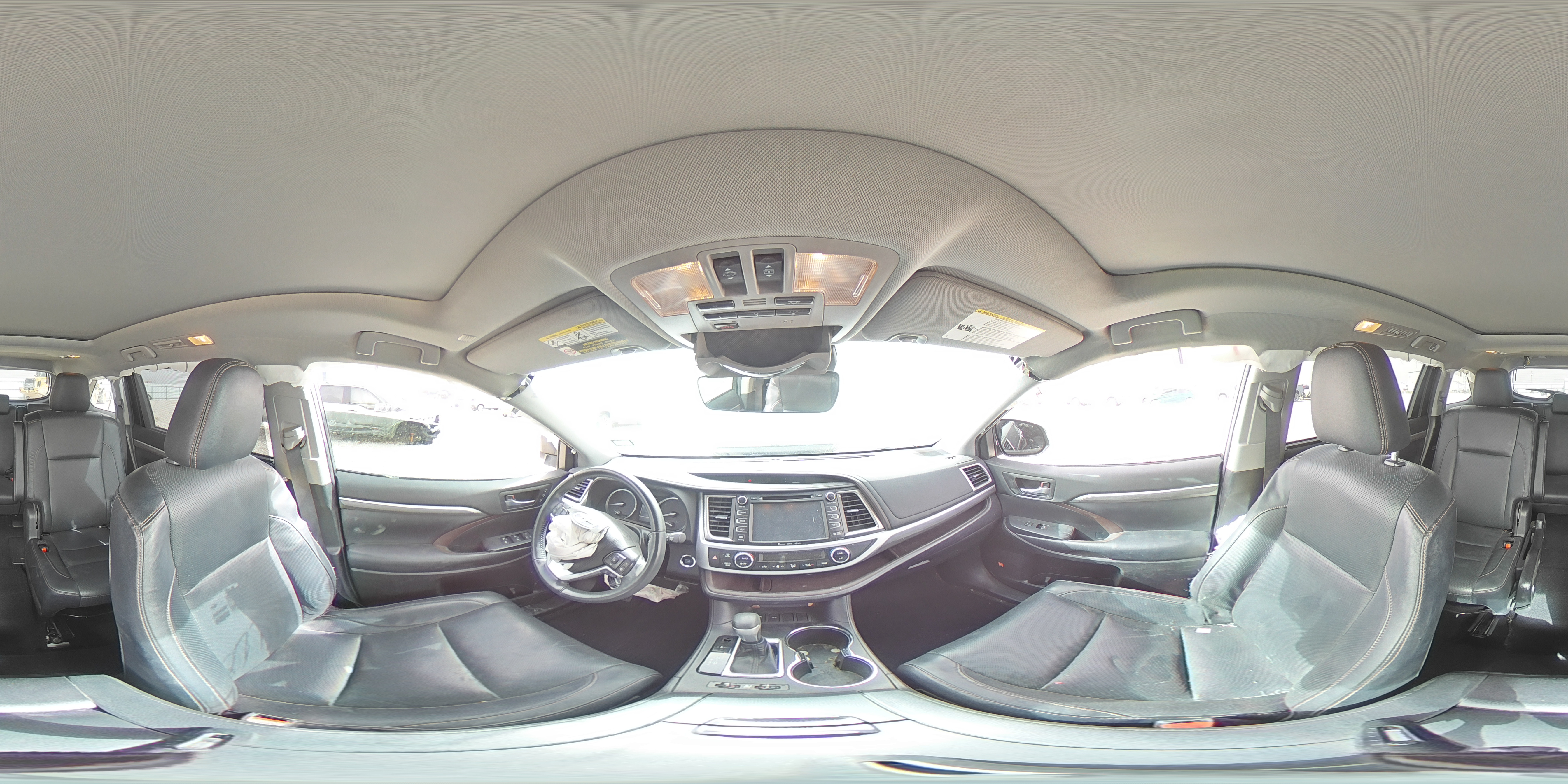2019 Toyota Highlander - Image 14