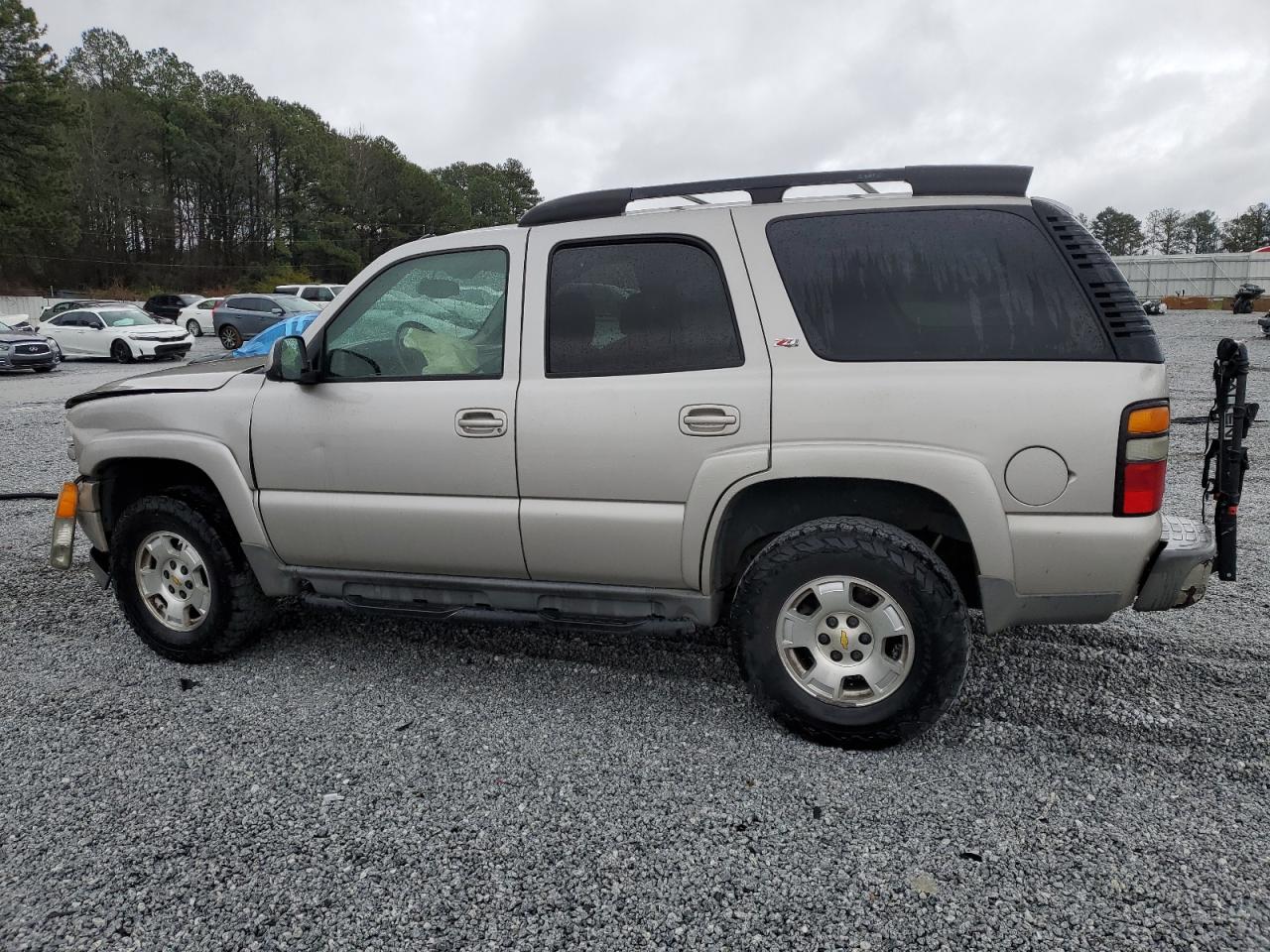 2005 Chevrolet Tahoe - Image 2