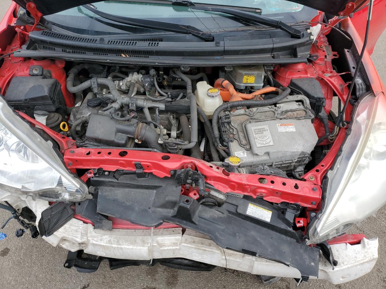 2012 Toyota Prius - Image 11
