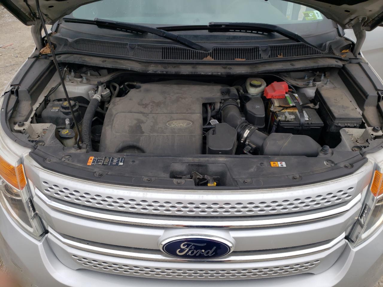 2015 Ford Explorer - Image 12